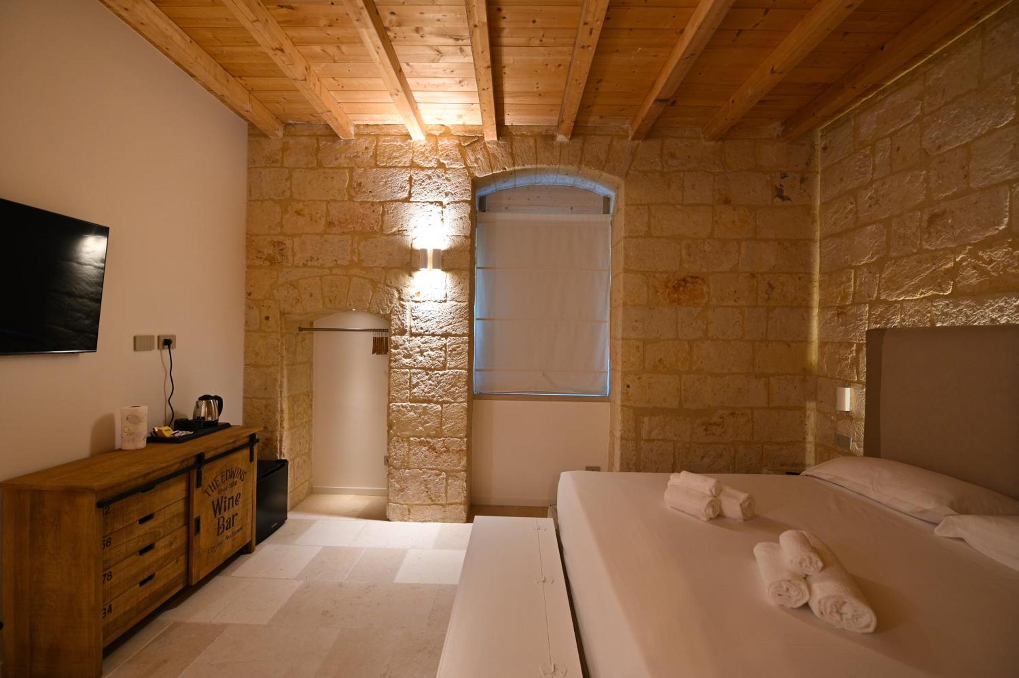 Palazzo Momi Bed & Breakfast Bari Dış mekan fotoğraf
