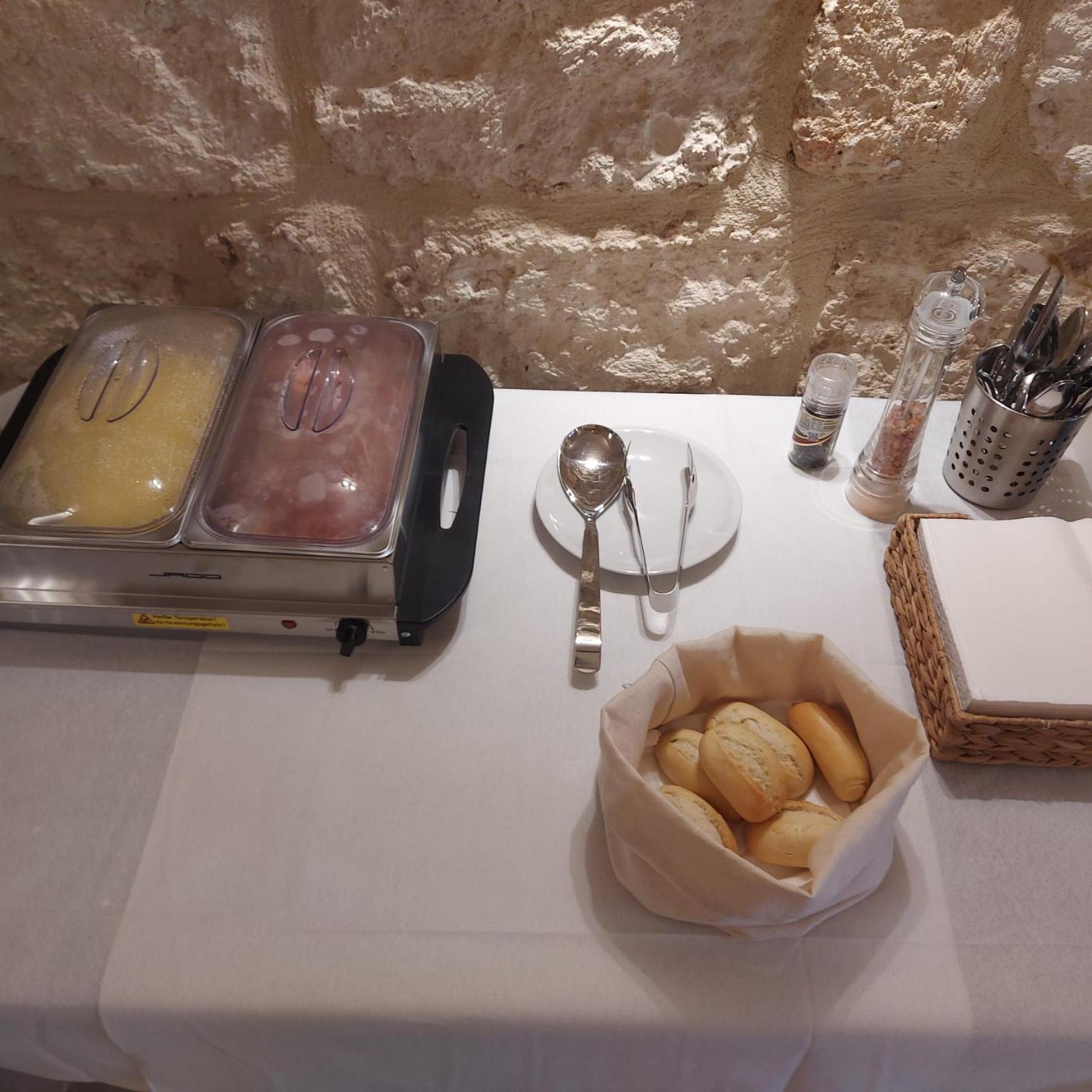 Palazzo Momi Bed & Breakfast Bari Dış mekan fotoğraf